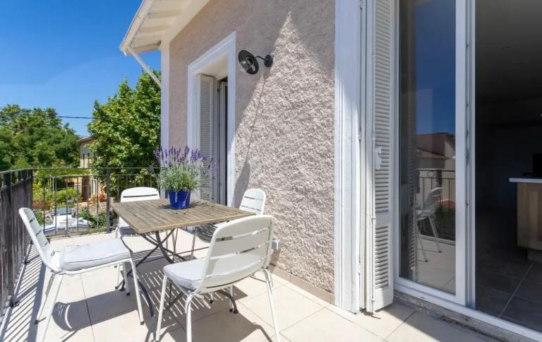 Remarquable T3 Proche Plages Carqueiranne Exterior photo